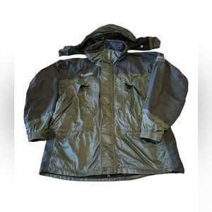 Men’s Columbia Titanium waterproof removable hood Jacket Large Tons of zippers!